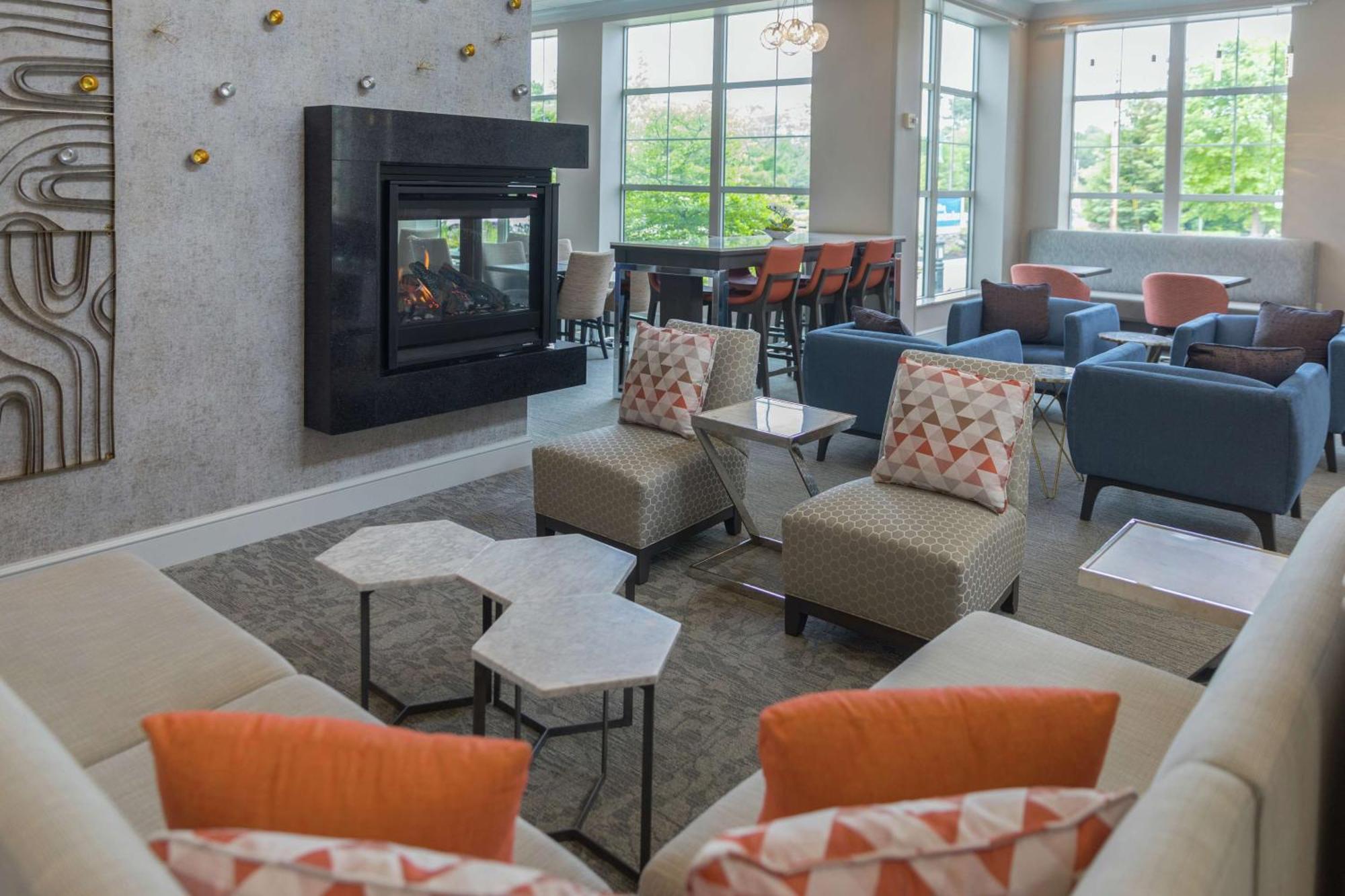 Hilton Garden Inn Freeport Downtown Exterior foto